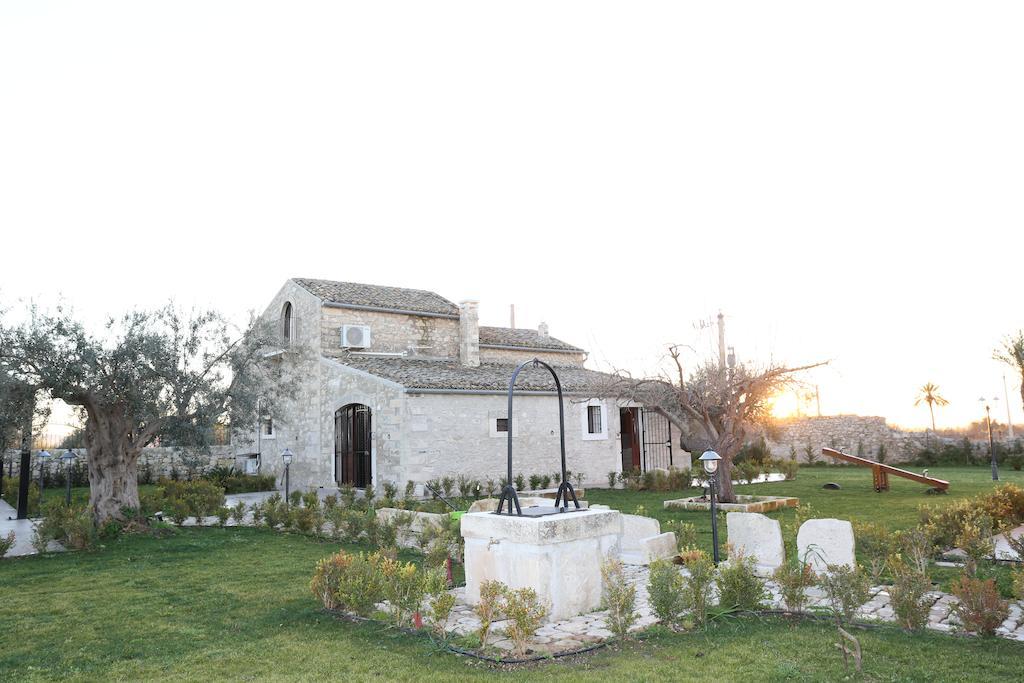 Serravalle Relais & Country Villa With Private Pool - Esclusive Use Киарамонте Гулфи Стая снимка