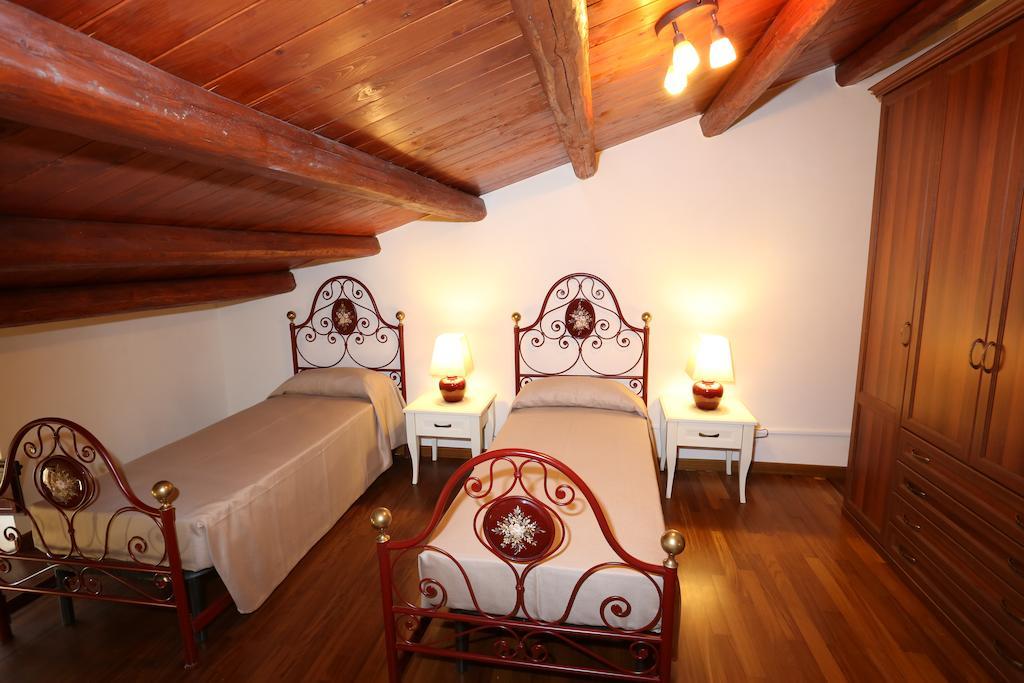 Serravalle Relais & Country Villa With Private Pool - Esclusive Use Киарамонте Гулфи Стая снимка