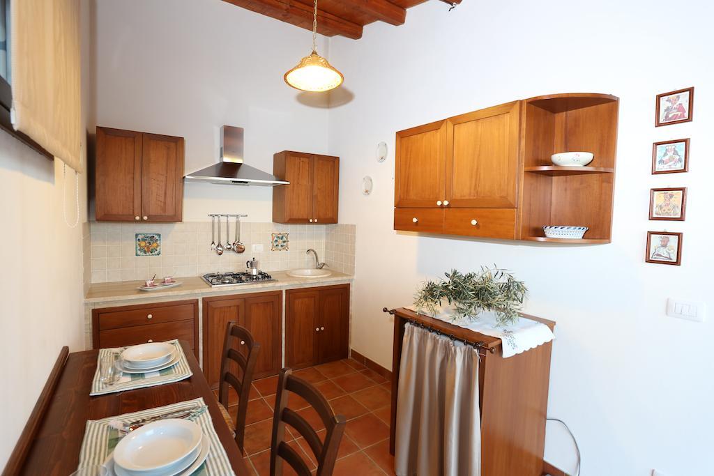 Serravalle Relais & Country Villa With Private Pool - Esclusive Use Киарамонте Гулфи Стая снимка
