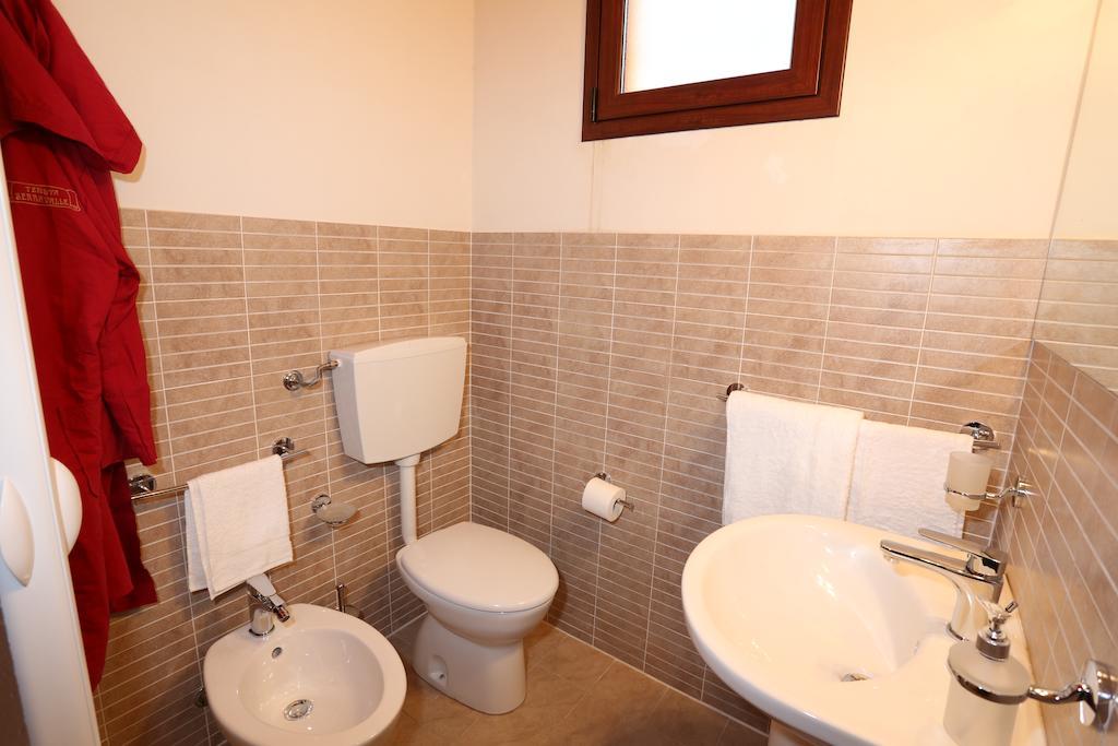 Serravalle Relais & Country Villa With Private Pool - Esclusive Use Киарамонте Гулфи Стая снимка