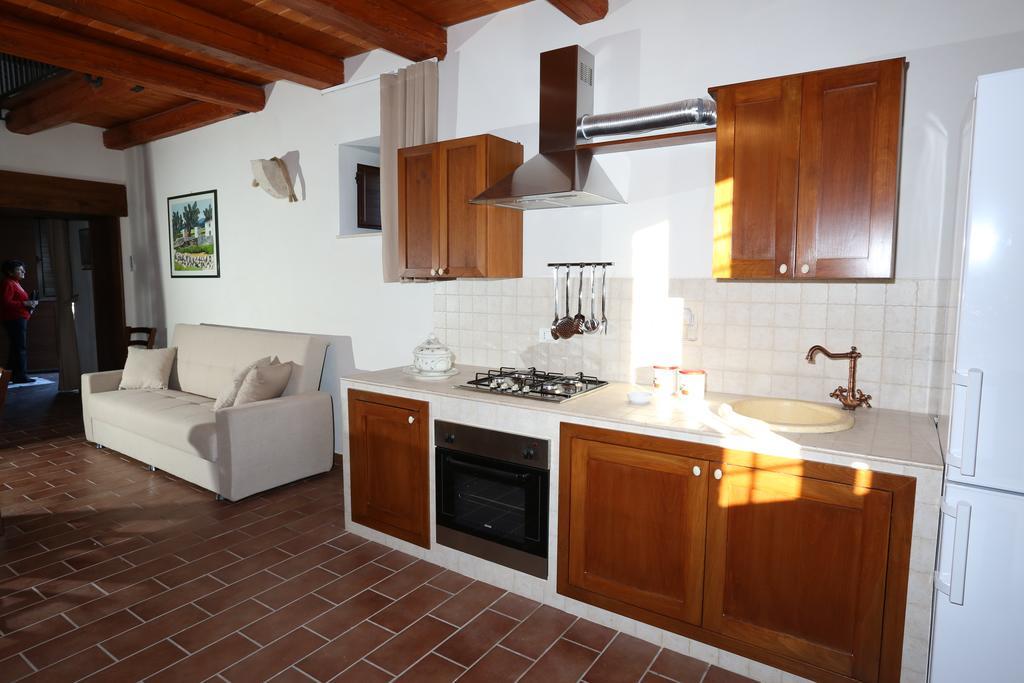 Serravalle Relais & Country Villa With Private Pool - Esclusive Use Киарамонте Гулфи Екстериор снимка
