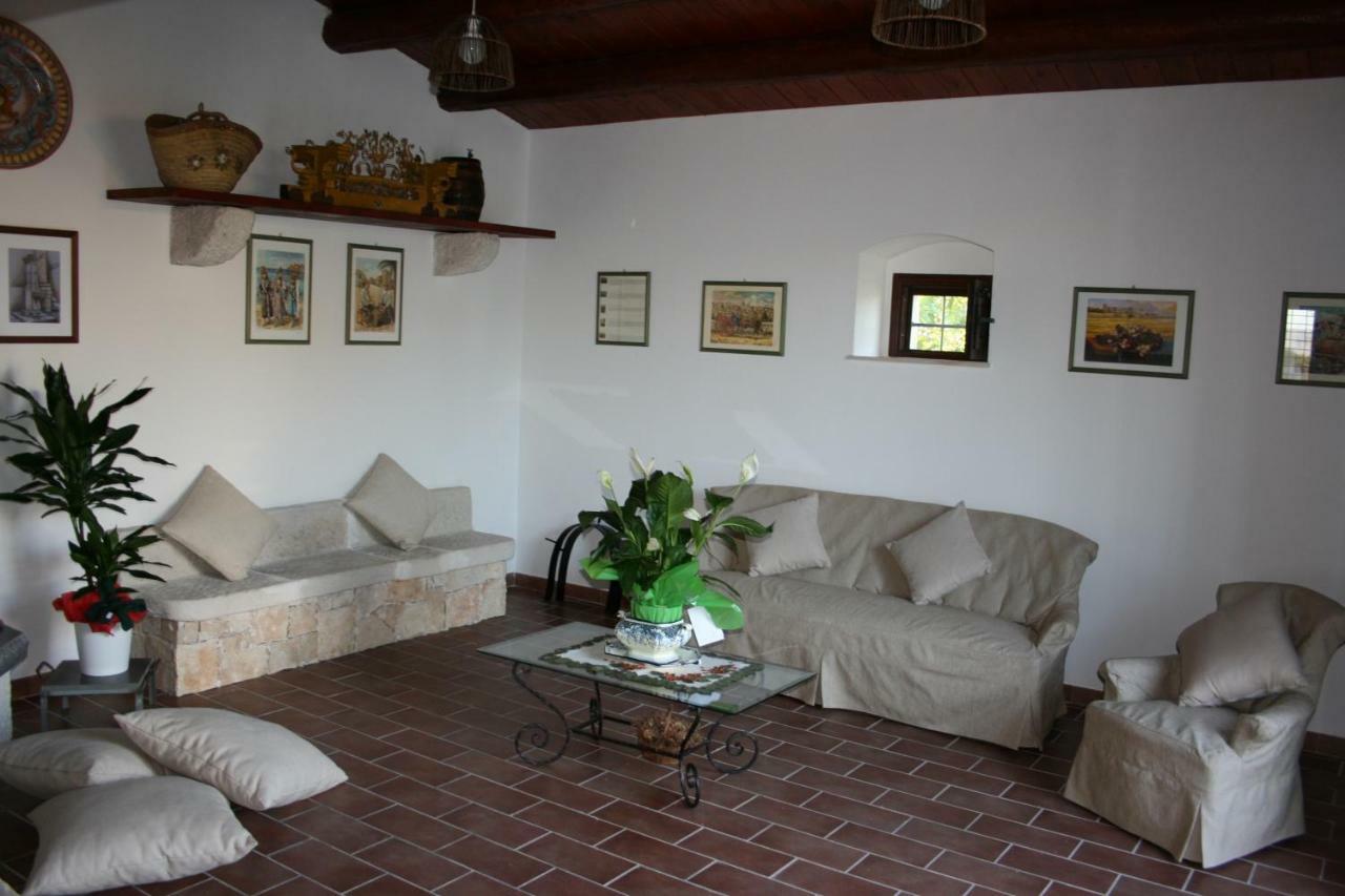 Serravalle Relais & Country Villa With Private Pool - Esclusive Use Киарамонте Гулфи Екстериор снимка